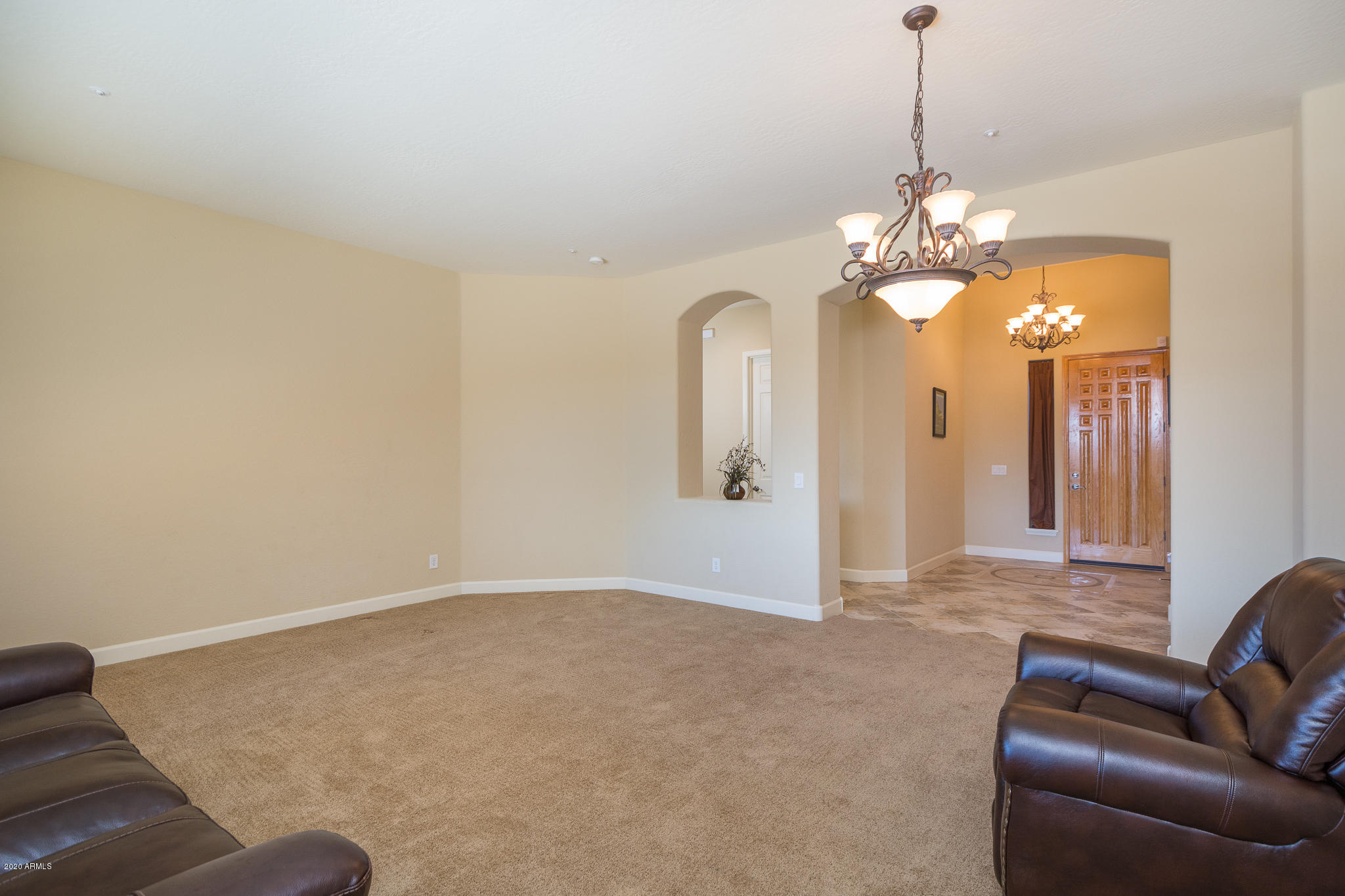18169 West Narramore Road Goodyear, AZ 85338 - Photo 6 of 43 06- FORMAL AREA TO ENTRY