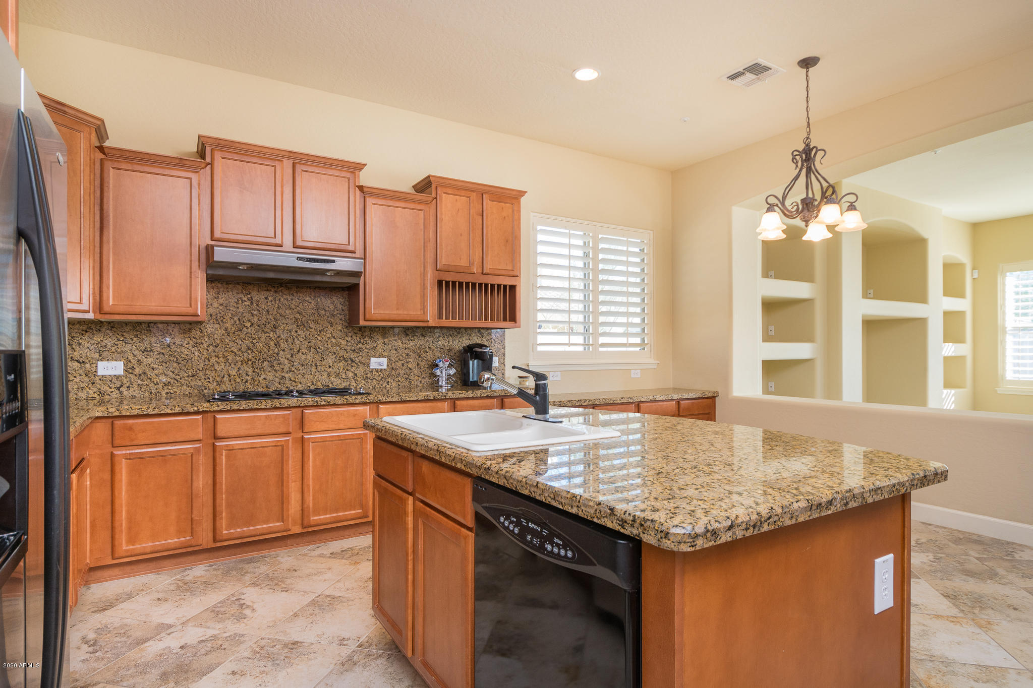 18169 West Narramore Road Goodyear, AZ 85338 - Photo 10 of 43 10- KITCHEN
