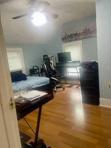 $267,900 | 222 Grand Avenue, Aurora, IL 60506