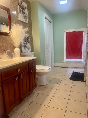 $267,900 | 222 Grand Avenue, Aurora, IL 60506