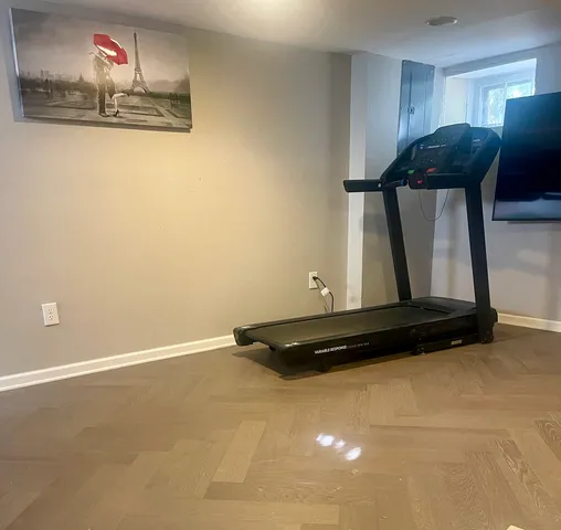 $267,900 | 222 Grand Avenue, Aurora, IL 60506