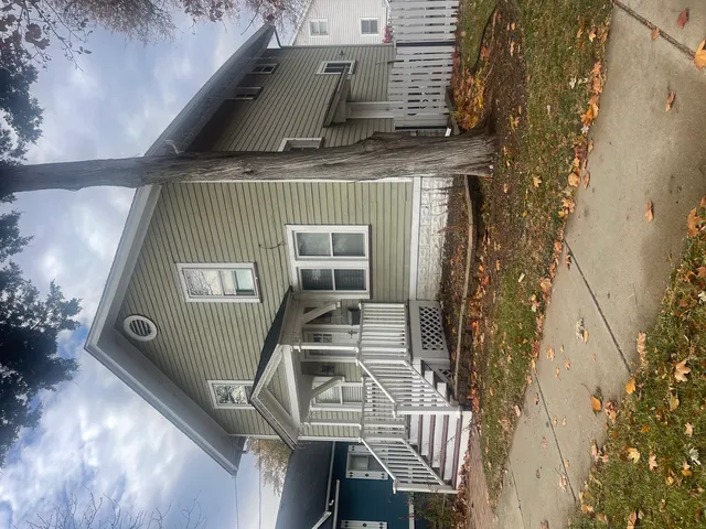 $267,900 | 222 Grand Avenue, Aurora, IL 60506