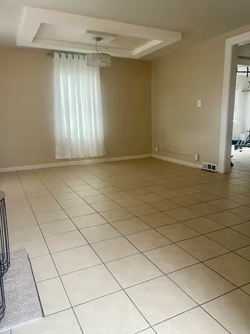 $267,900 | 222 Grand Avenue, Aurora, IL 60506