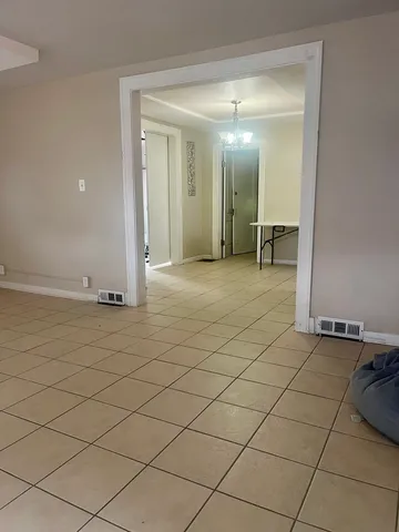 $267,900 | 222 Grand Avenue, Aurora, IL 60506