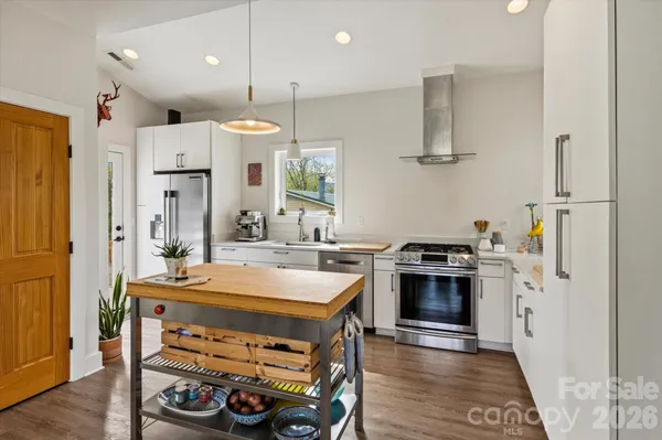 $550,000 | 239 Ashworth Avenue, Brevard, NC 28712