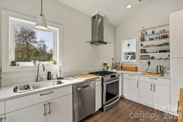 $550,000 | 239 Ashworth Avenue, Brevard, NC 28712