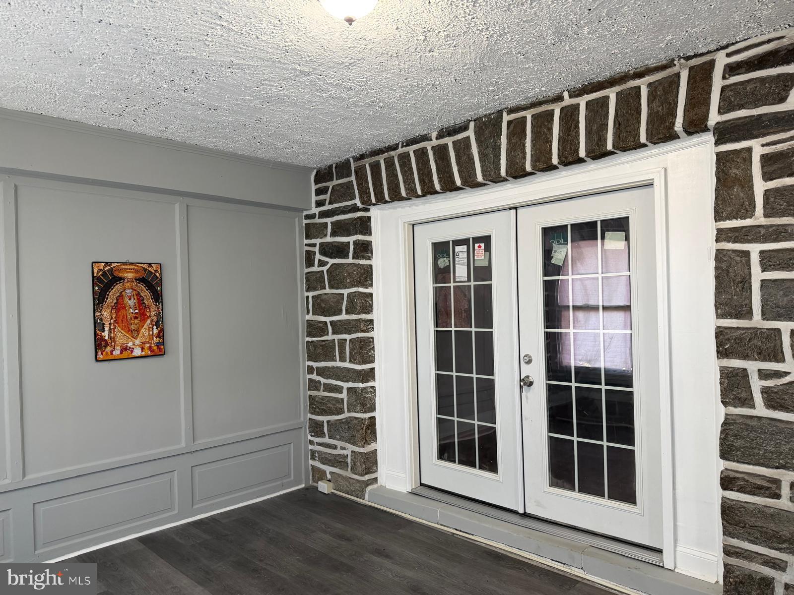 5413 Gainor Road Philadelphia, PA 19131 - Photo 8 of 40 Gallery Image 8