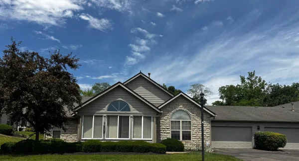 $314,000 | 5778 Ravine Creek Drive, Unit 15, Grove City, OH 43123