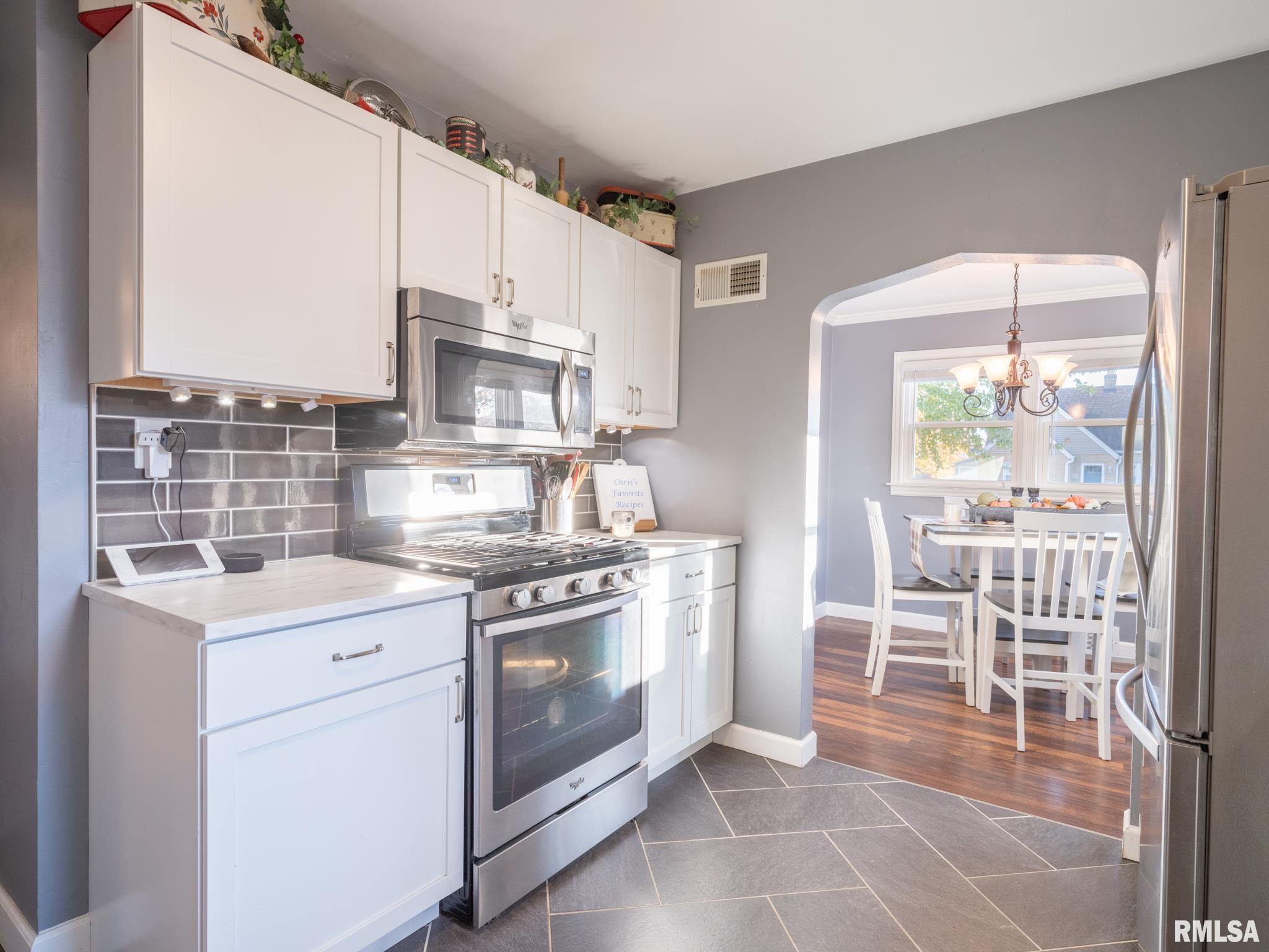 1103 West Ridge Road Peoria, IL 61614 - Photo 27 of 53 Gallery Image 27