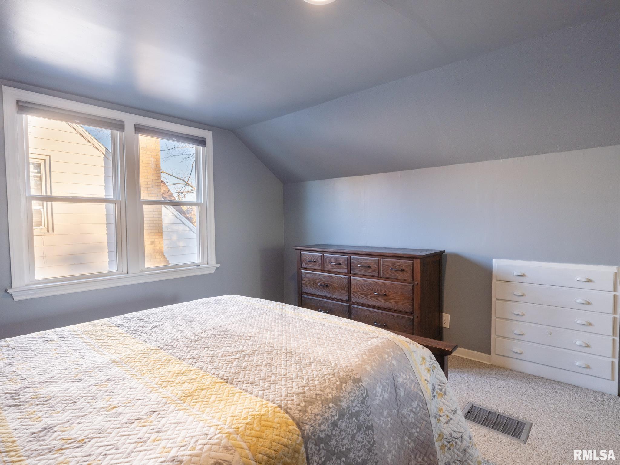 1103 West Ridge Road Peoria, IL 61614 - Photo 39 of 53 Gallery Image 39