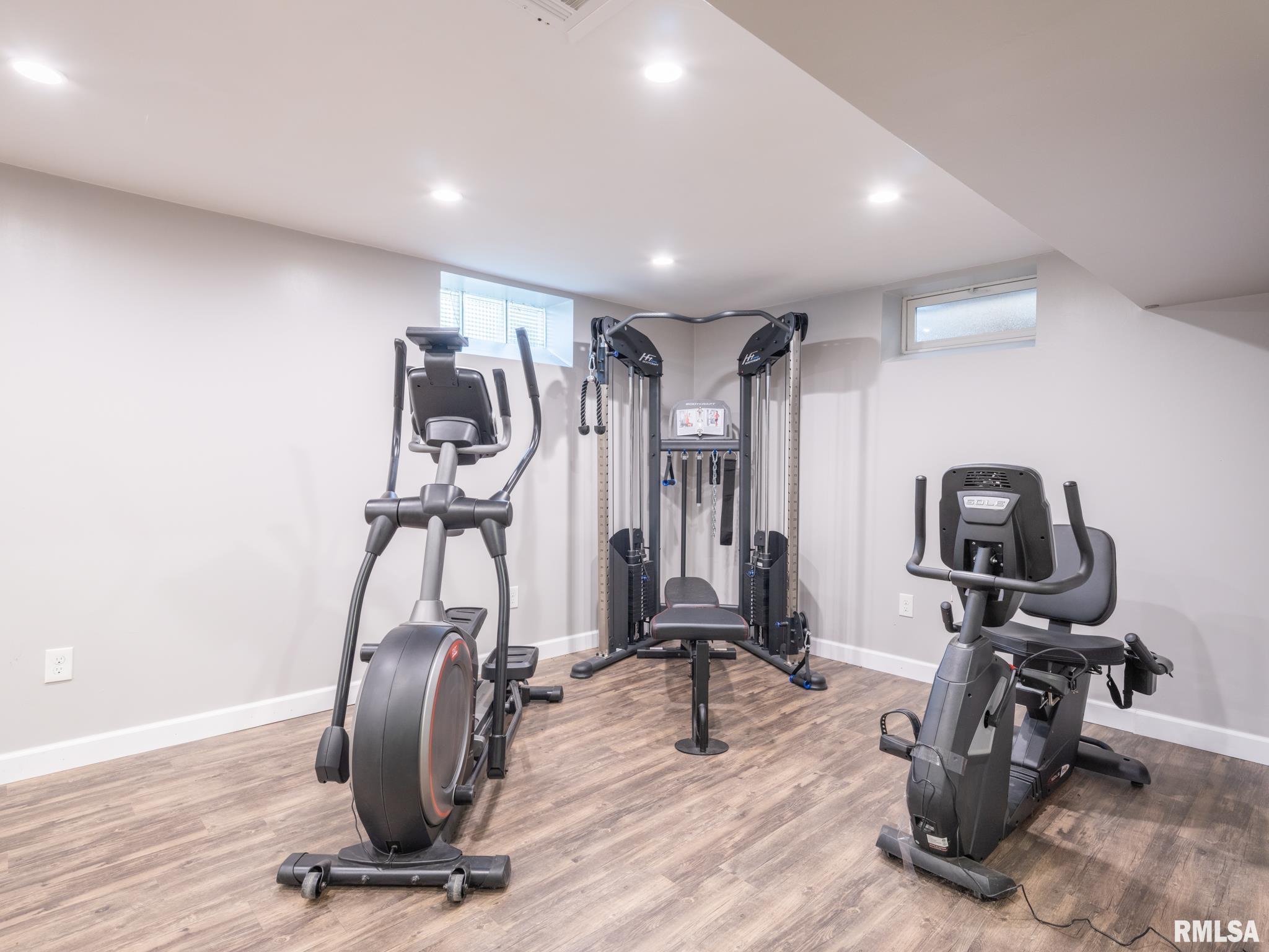 1103 West Ridge Road Peoria, IL 61614 - Photo 46 of 53 Gallery Image 46