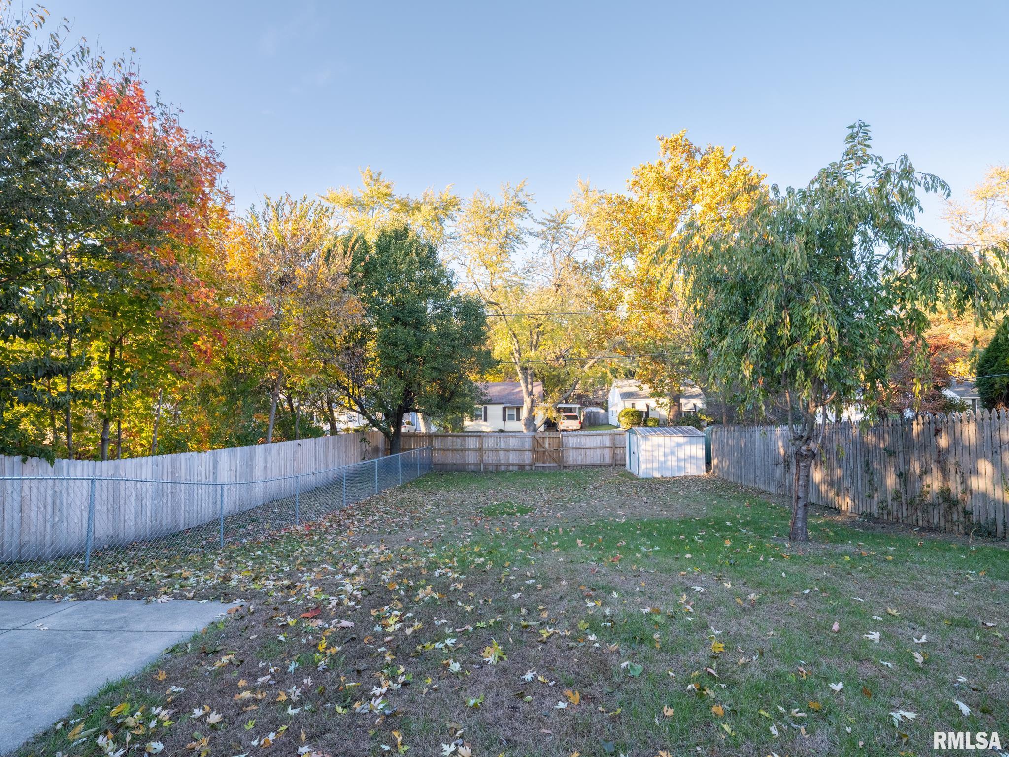 1103 West Ridge Road Peoria, IL 61614 - Photo 53 of 53 Gallery Image 53