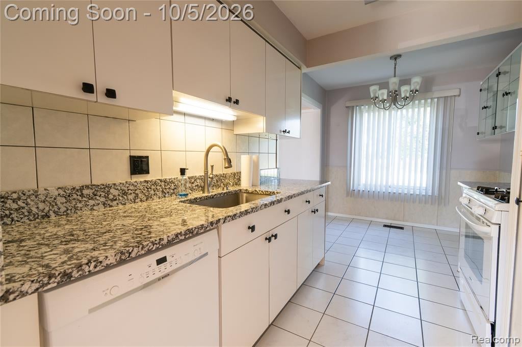 4268 15 Mile Road Sterling Heights, MI 48310 - Photo 9 of 20 Gallery Image 9