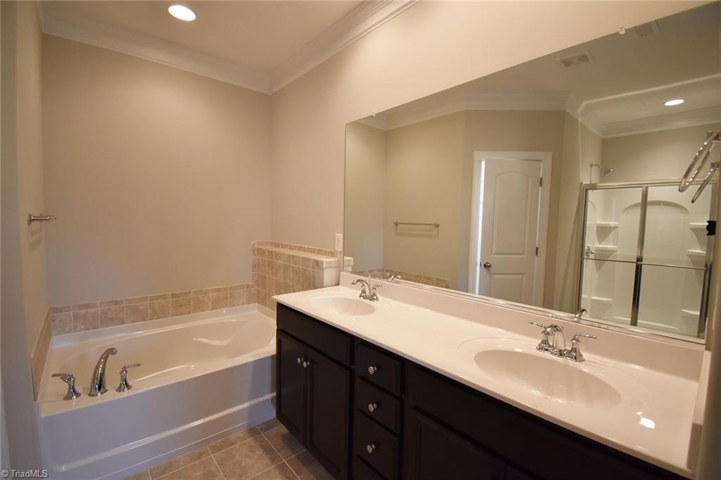 3847 Thistleberry Road High Point, NC 27265 - Photo 12 of 19 Gallery Image 12