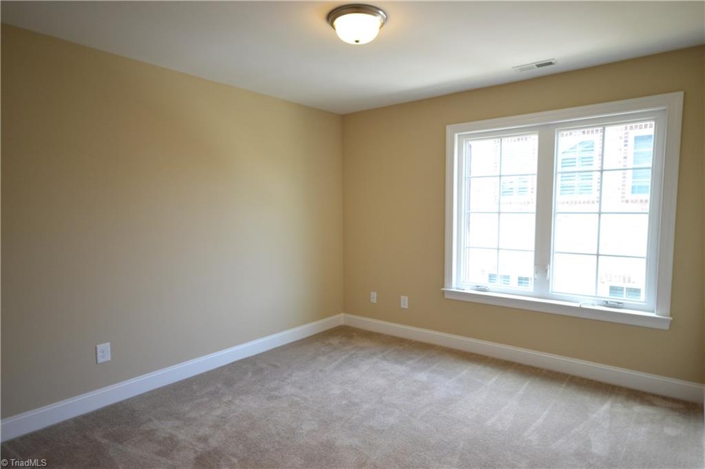 3847 Thistleberry Road High Point, NC 27265 - Photo 18 of 19 Gallery Image 18