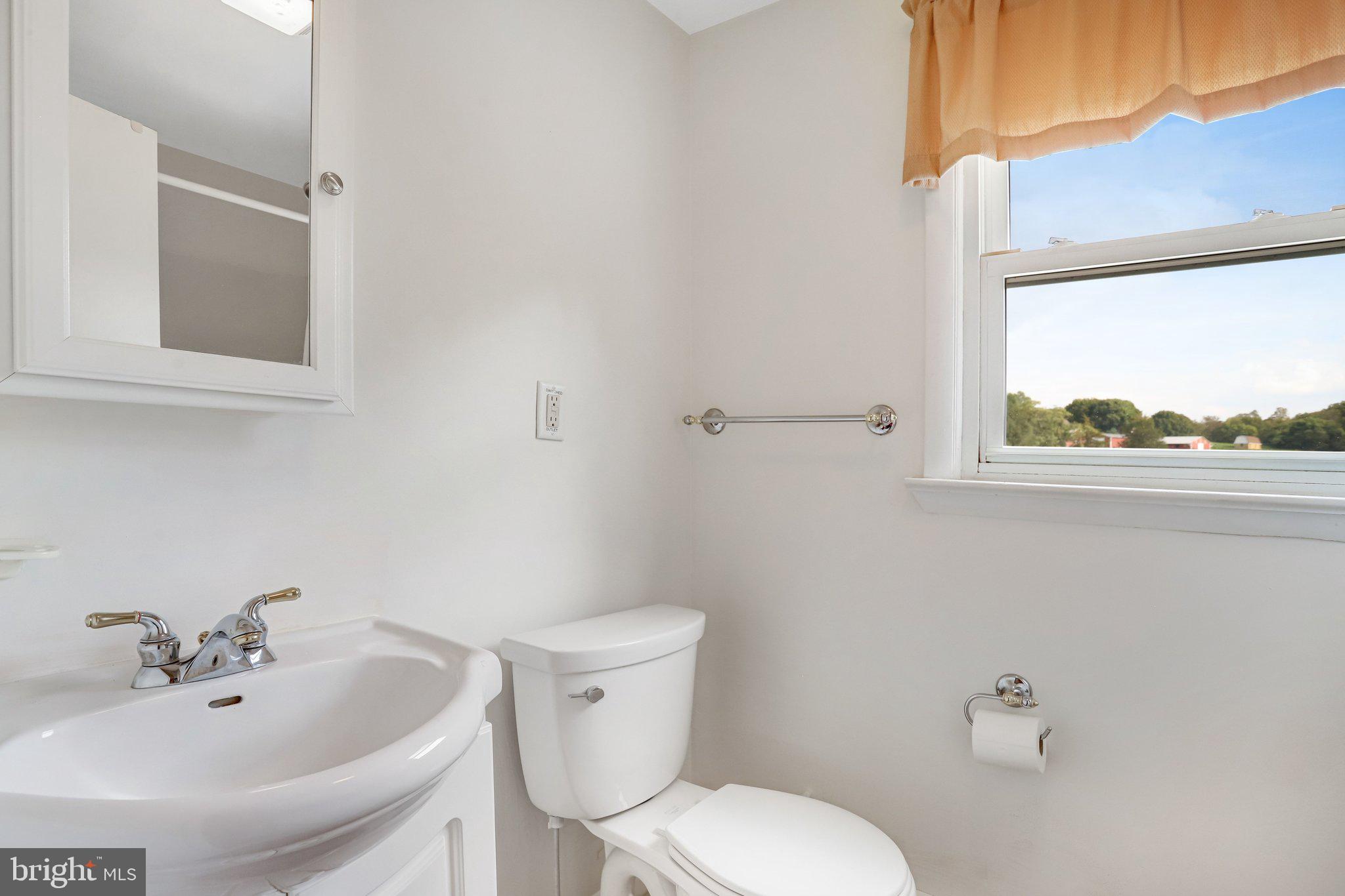 4513 Baker Valley Road Frederick, MD 21704 - Photo 13 of 19 Gallery Image 13