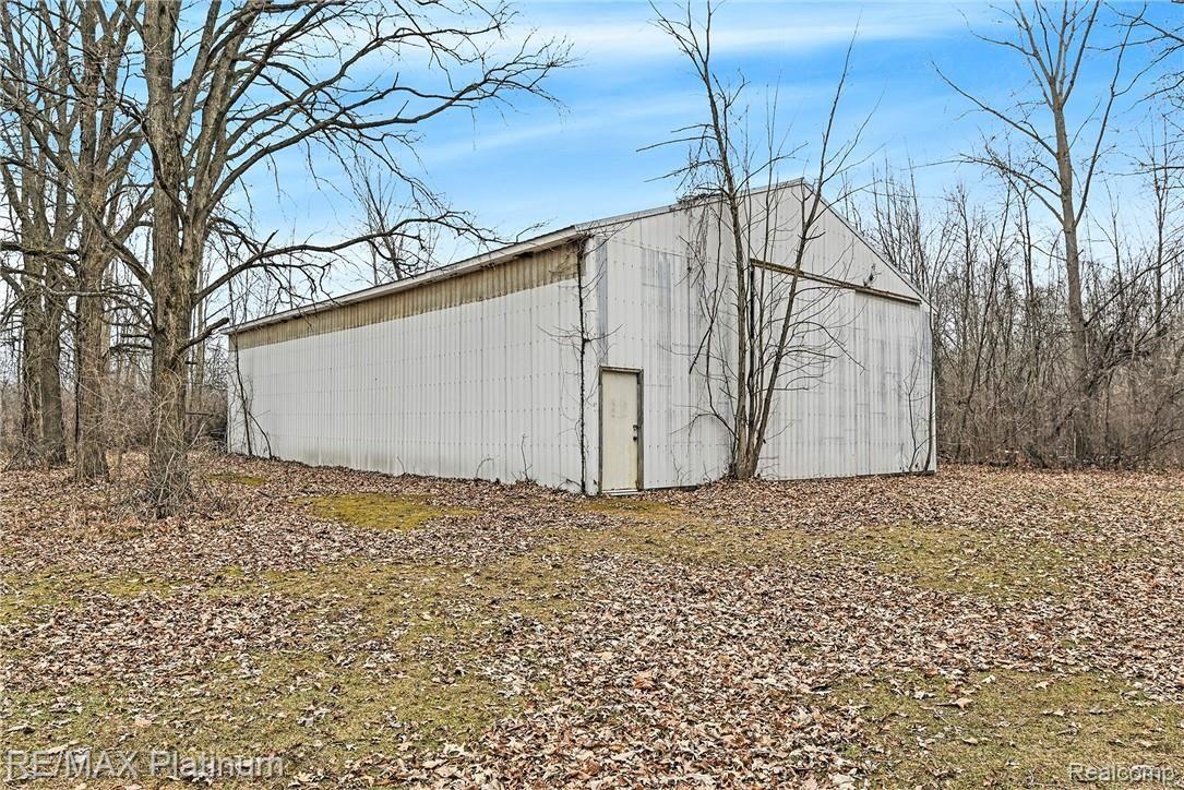 12268 Jennings Road Linden, MI 48451 - Photo 29 of 42 CNG_3045.jpg