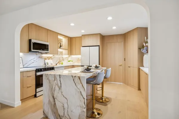 $869,000 | 142 Mission Drive, East Palo Alto, CA 94303