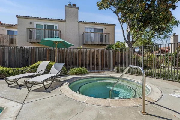 $869,000 | 142 Mission Drive, East Palo Alto, CA 94303