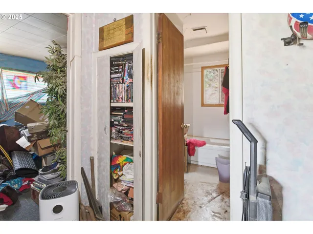 $125,000 | 48117 East 2nd Street, Oakridge, OR 97463