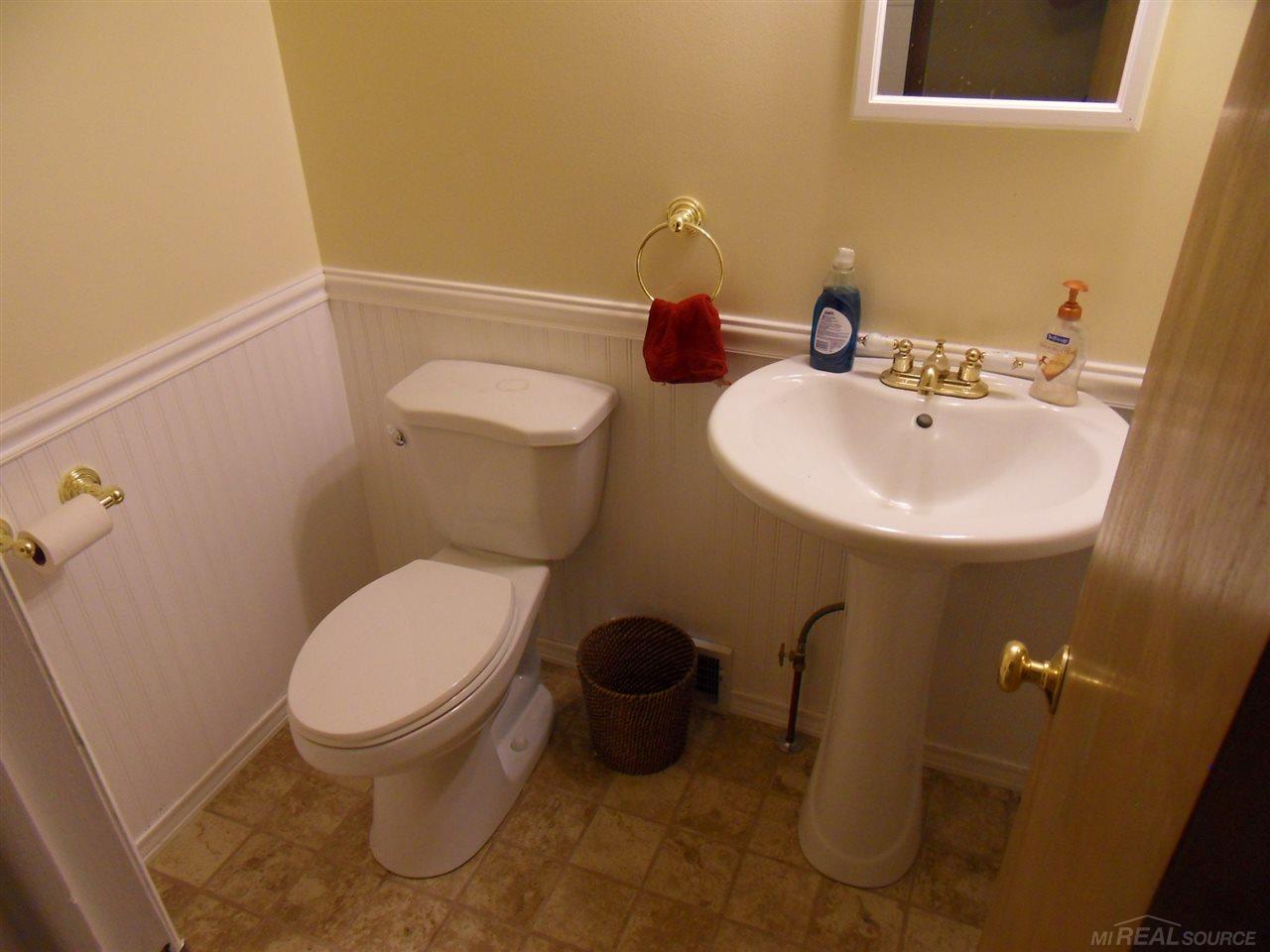 447 Rochdale Drive South Rochester Hills, MI 48309 - Photo 21 of 47