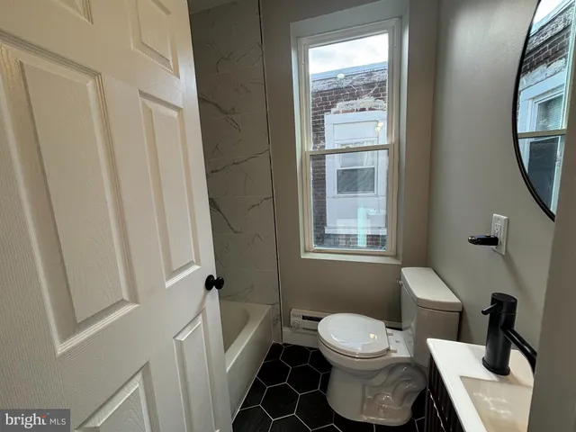$1,200 | 3828 North Percy Street, Unit 2, Philadelphia, PA 19140