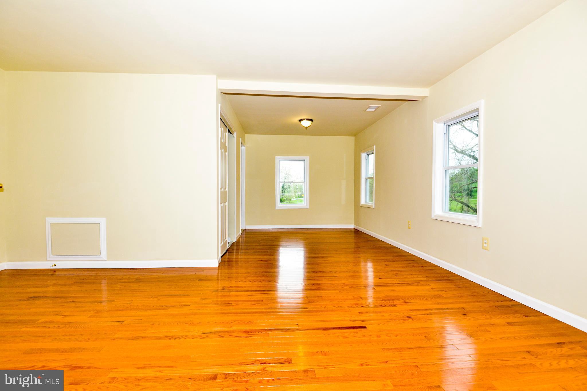 20300 Bucklodge Road Boyds, MD 20841 - Photo 13 of 23 Bedroom (Master)