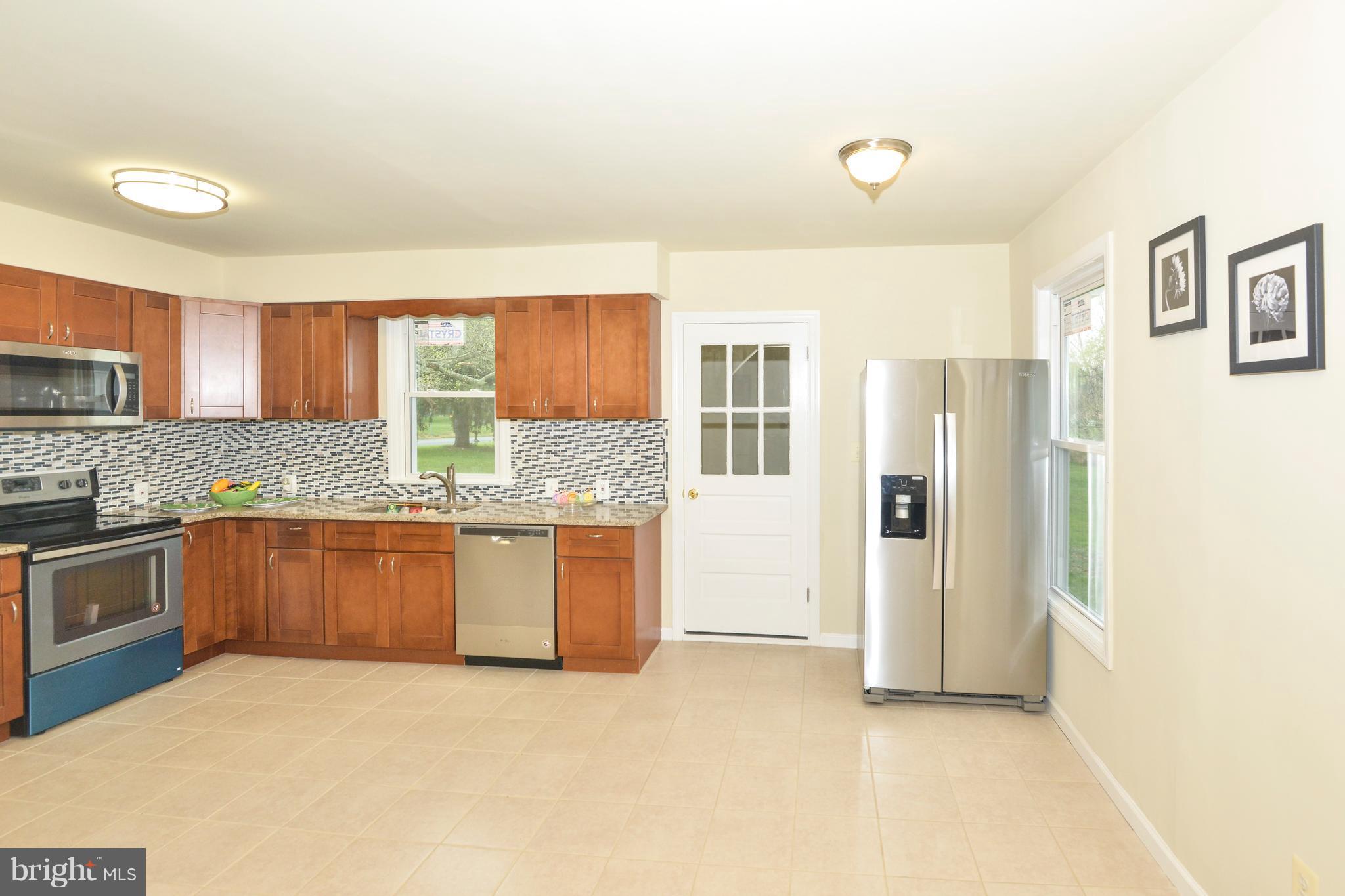 20300 Bucklodge Road Boyds, MD 20841 - Photo 8 of 23 Kitchen