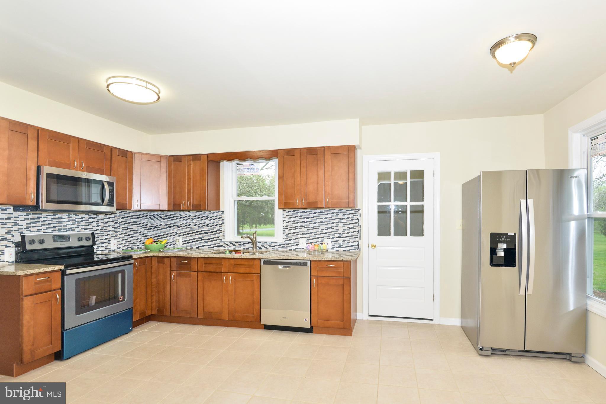 20300 Bucklodge Road Boyds, MD 20841 - Photo 9 of 23 Kitchen