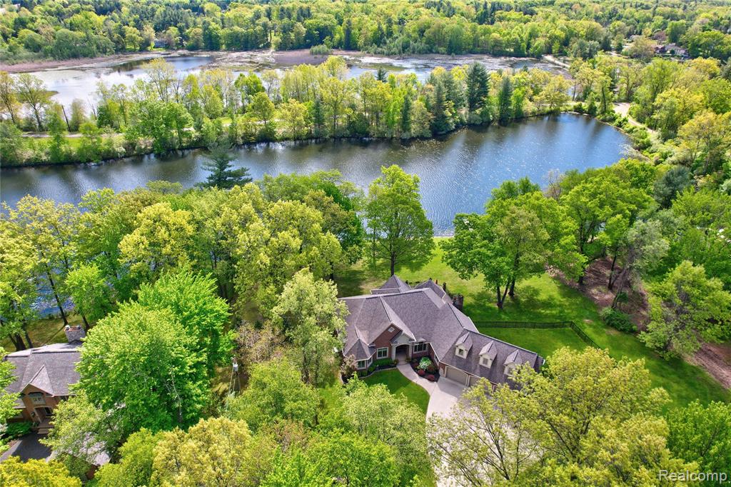 3074 Pond Road Leonard, MI 48367 - Photo 62 of 73