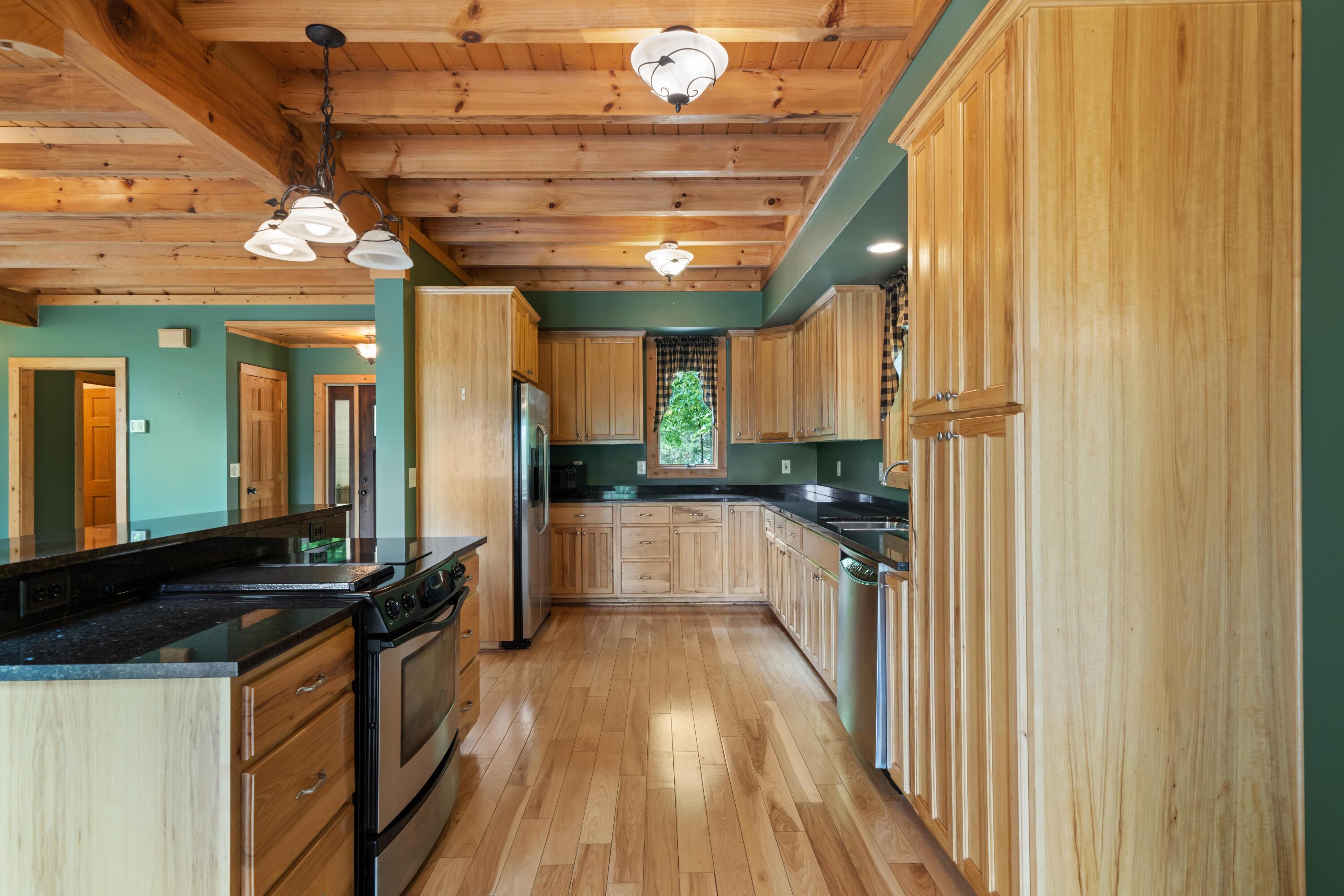 374 Laurel Road Townsend, TN 37882 - Photo 11 of 57 22