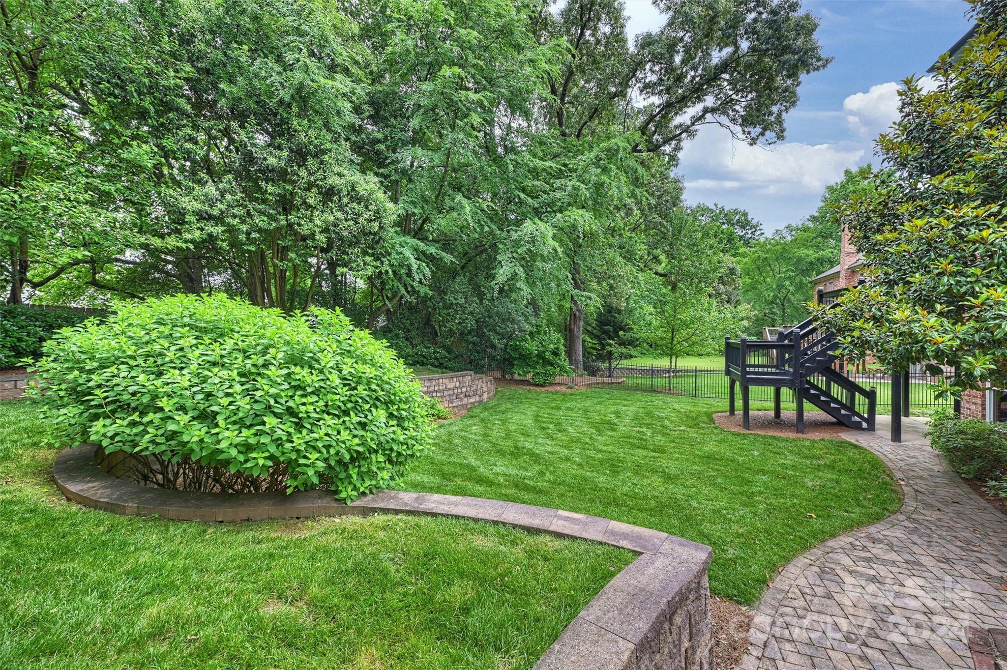 6128 Sharon Road Charlotte, NC 28210 - Photo 41 of 48 Gallery Image 41