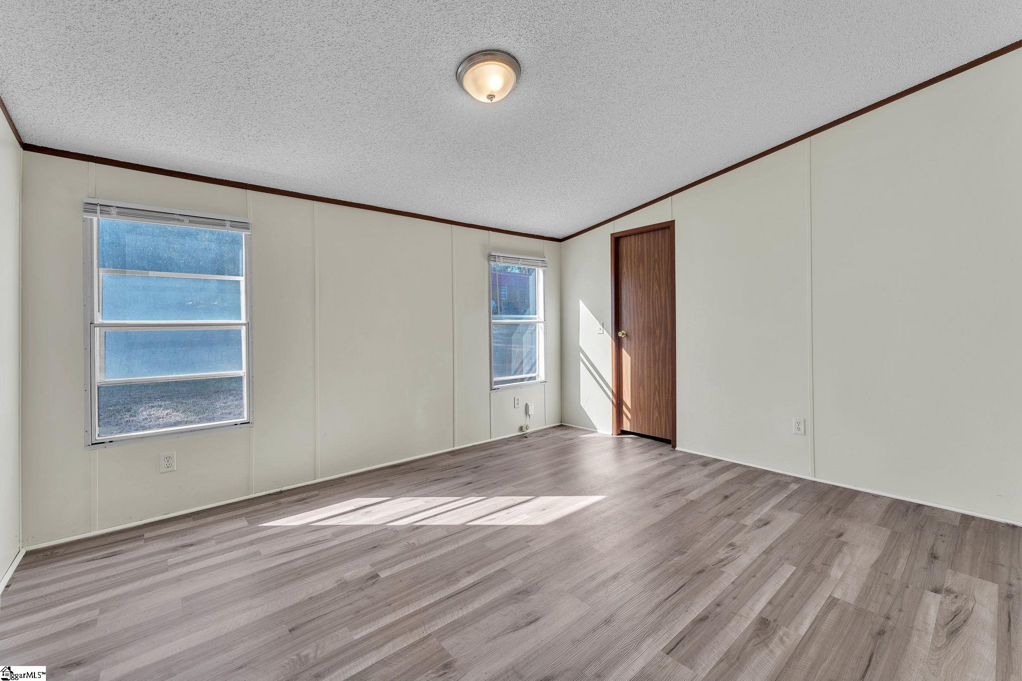 421 Brown Farm Road Seneca, SC 29678 - Photo 13 of 25