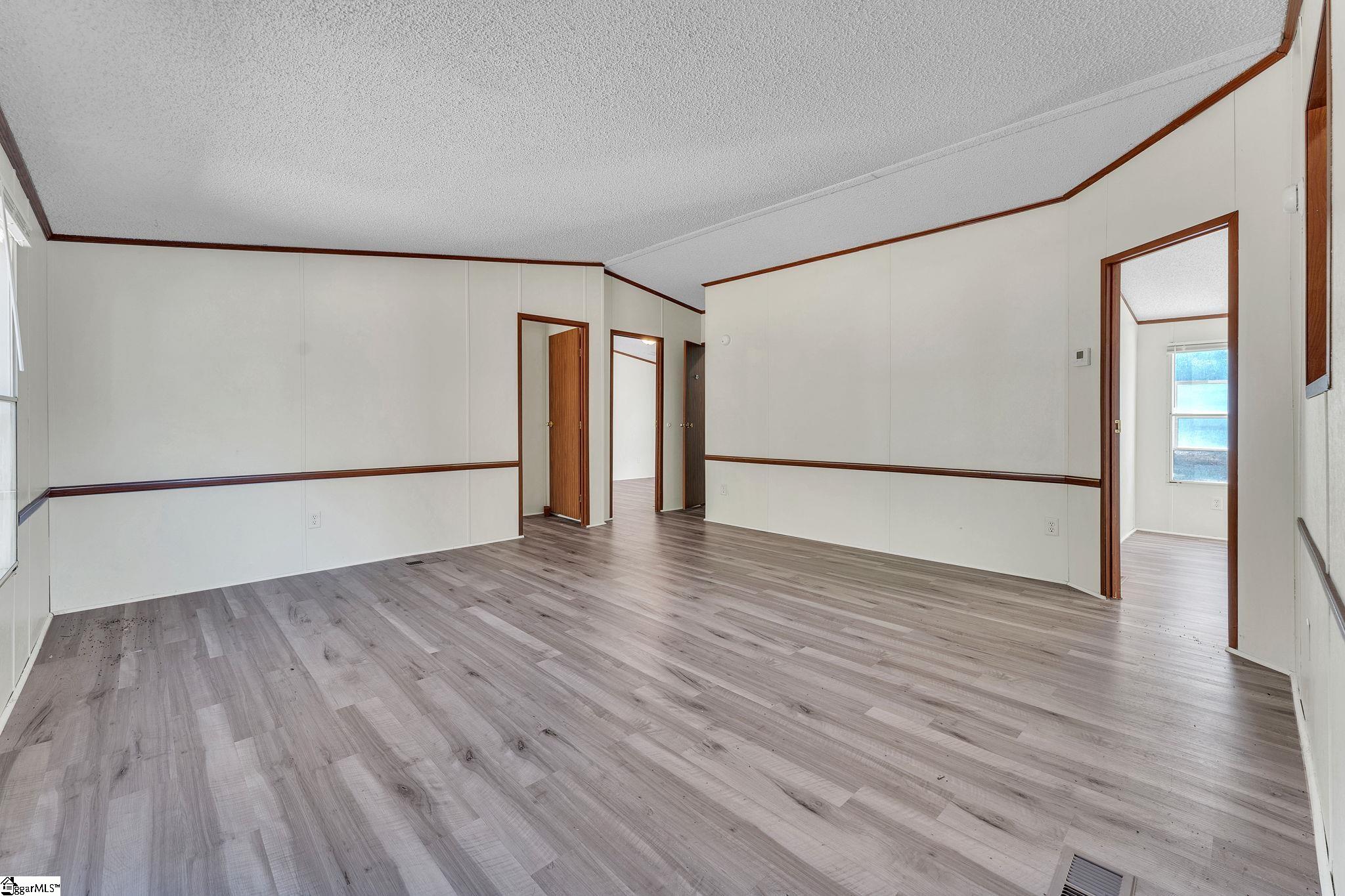 421 Brown Farm Road Seneca, SC 29678 - Photo 3 of 25