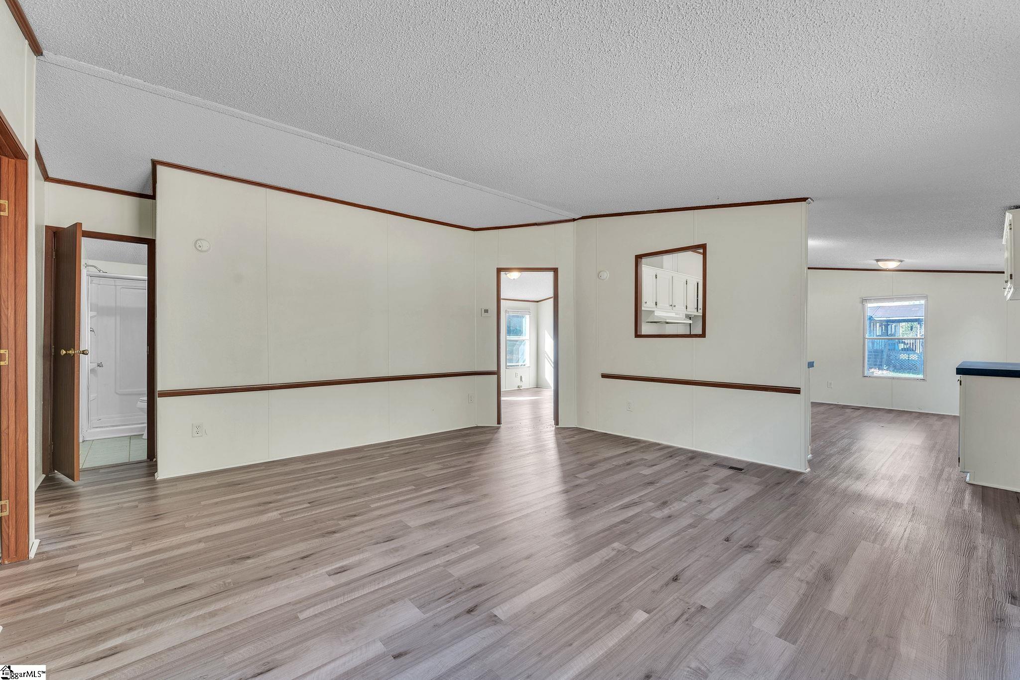 421 Brown Farm Road Seneca, SC 29678 - Photo 6 of 25