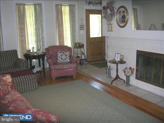 524 Sutherland Road Ewing, NJ 08618 - Photo 2 of 6 Living Room