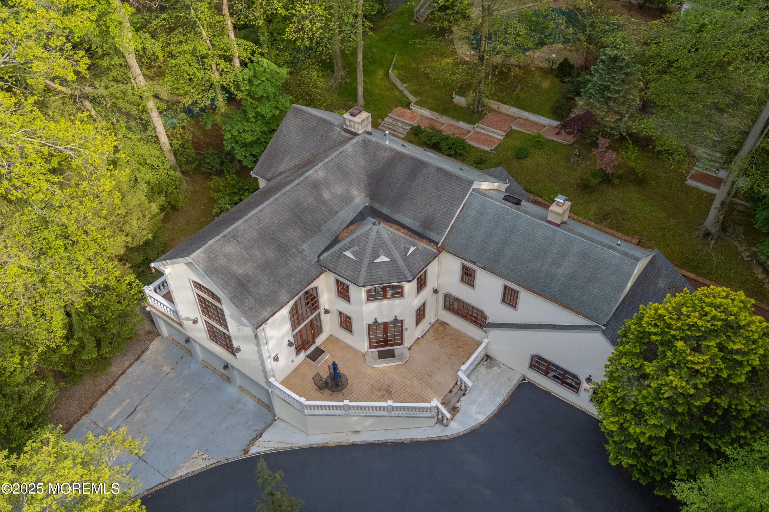 160 Pelican Road Middletown, NJ 07748 - Photo 2 of 65 an aerial view of a house with a yard