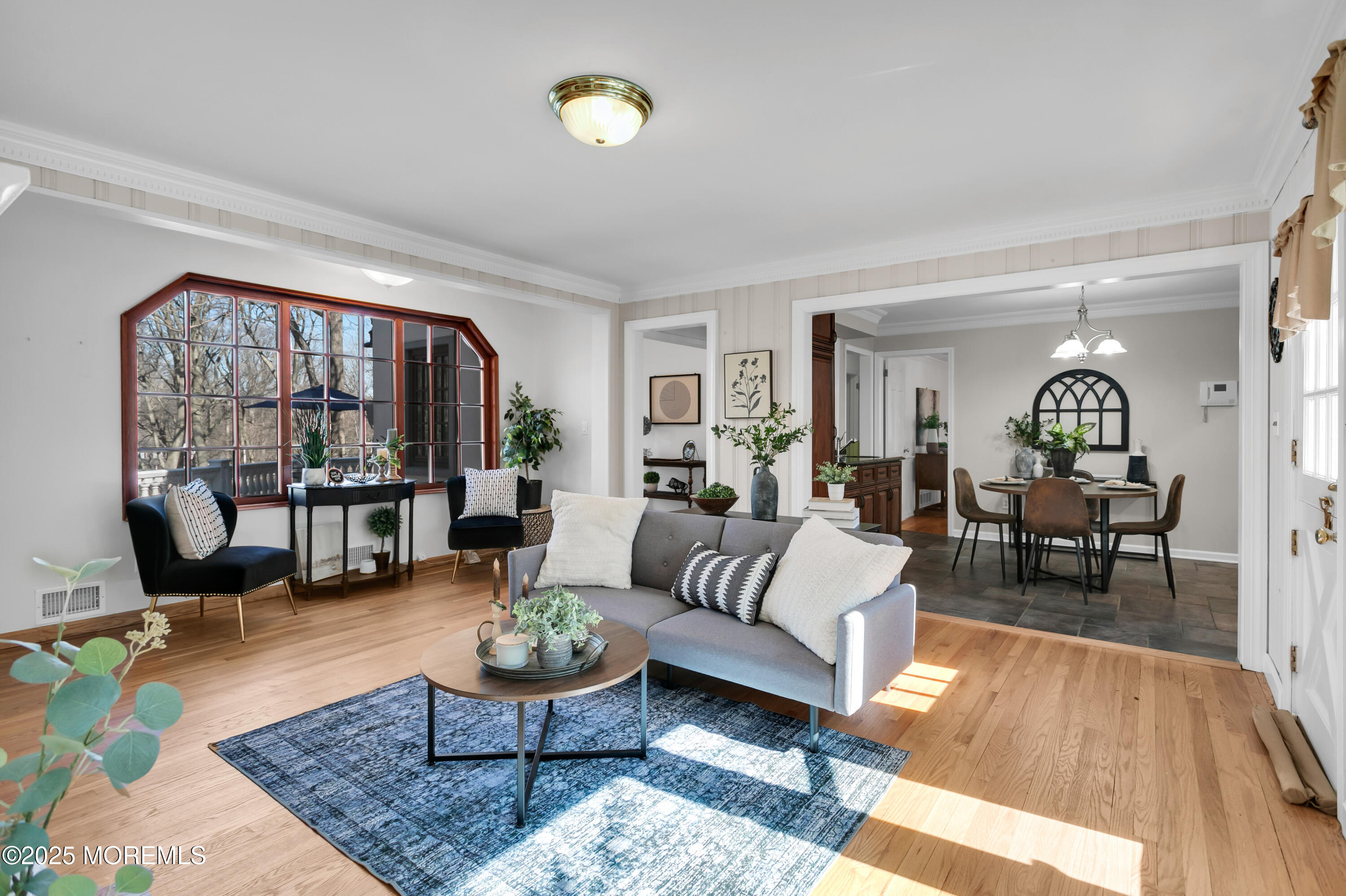 160 Pelican Road Middletown, NJ 07748 - Photo 22 of 65 a living room with furniture and a table