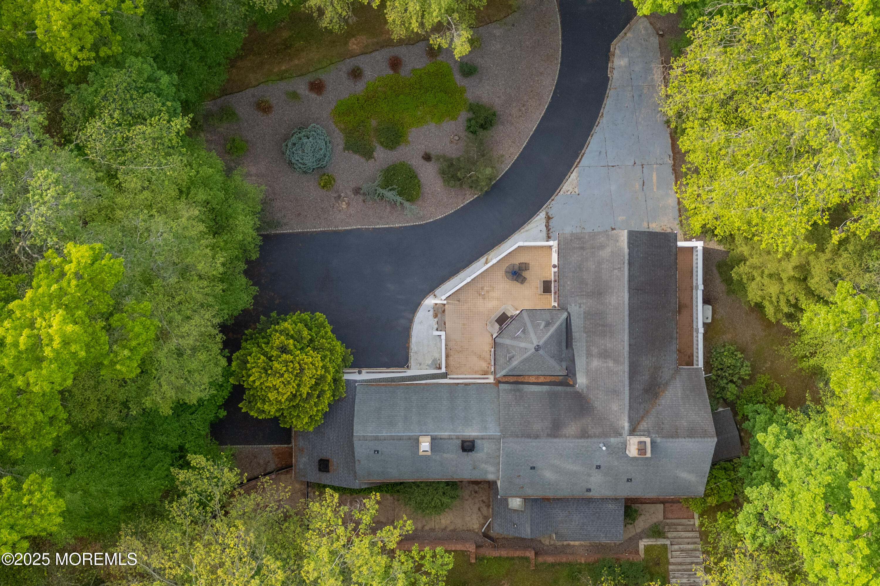 160 Pelican Road Middletown, NJ 07748 - Photo 58 of 65 an aerial view of a house with a yard