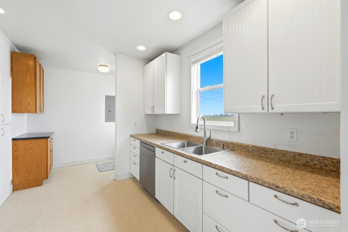 19500 Dahlstedt Road Burlington, WA 98233 - Photo 12 of 39