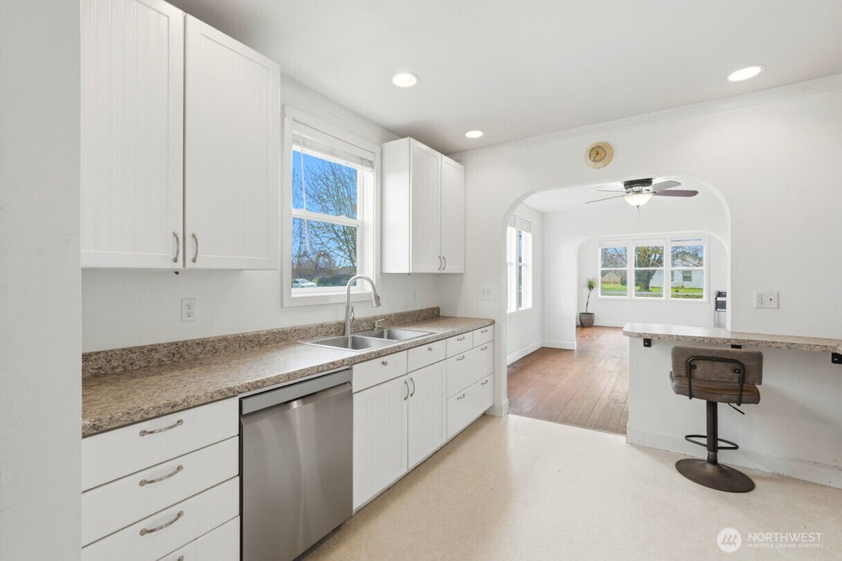 19500 Dahlstedt Road Burlington, WA 98233 - Photo 13 of 39