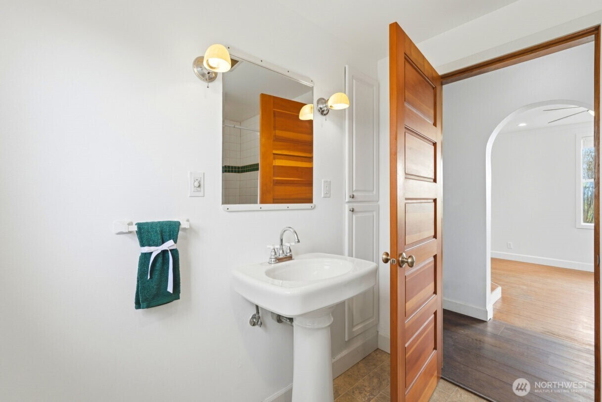 19500 Dahlstedt Road Burlington, WA 98233 - Photo 20 of 39