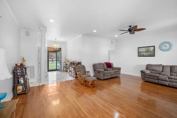 $544,900 | 215 Franklin Heights Drive, Winchester, TN 37398