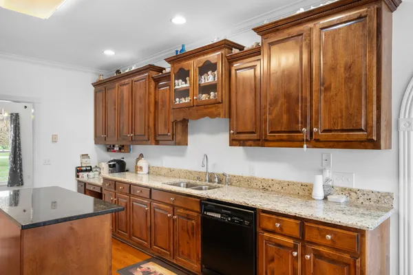 $544,900 | 215 Franklin Heights Drive, Winchester, TN 37398