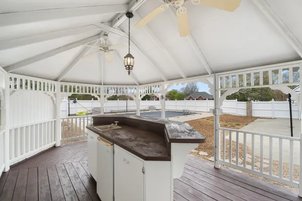 $544,900 | 215 Franklin Heights Drive, Winchester, TN 37398