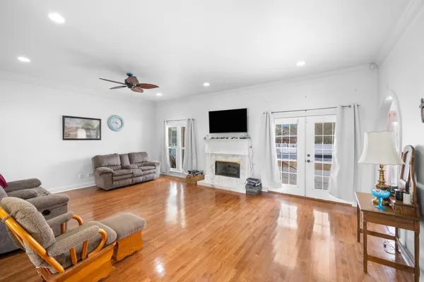 $544,900 | 215 Franklin Heights Drive, Winchester, TN 37398