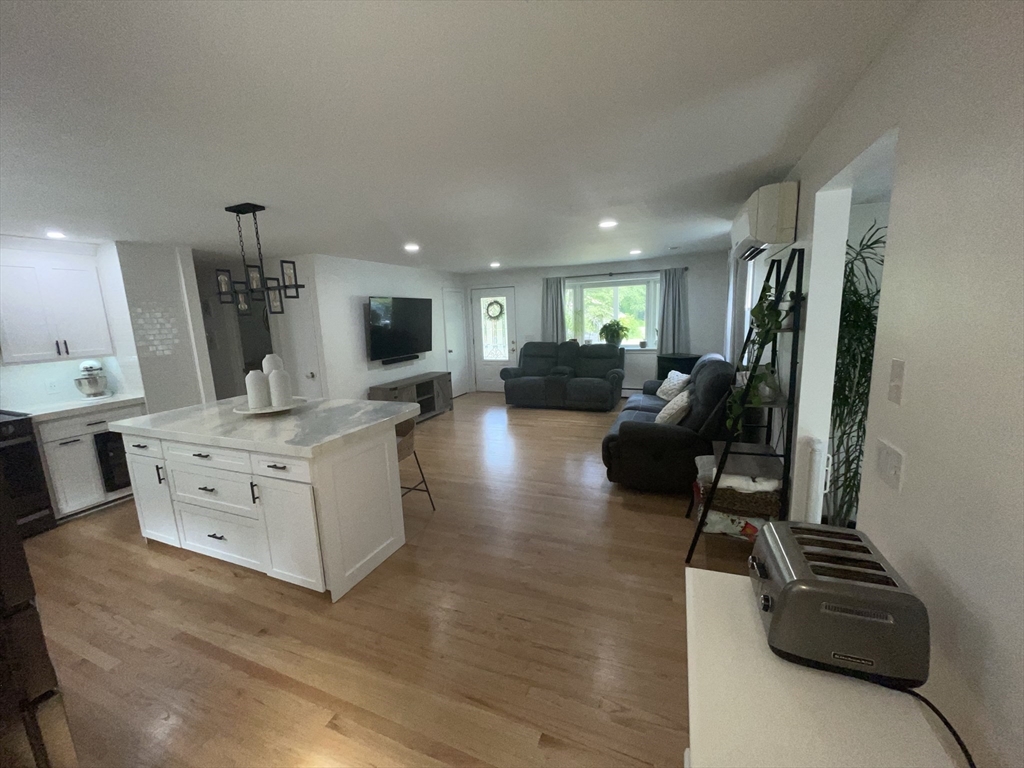 181 Stafford Road Monson, MA 01057 - Photo 3 of 35