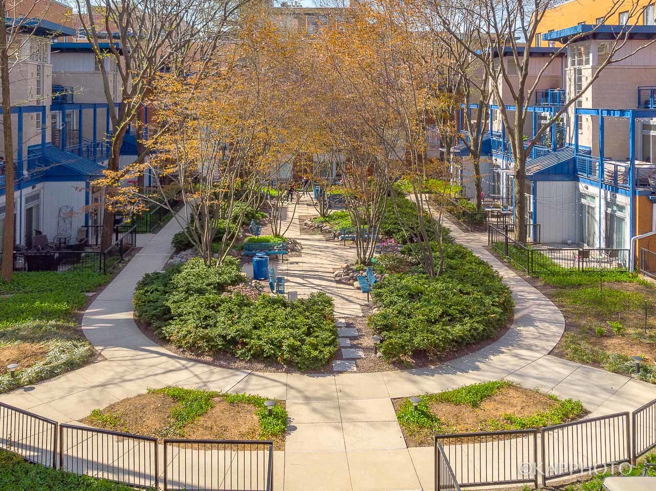 27 North Racine Avenue, Unit 432 Chicago, IL 60607 - Photo 24 of 28 a view of a garden with pathway