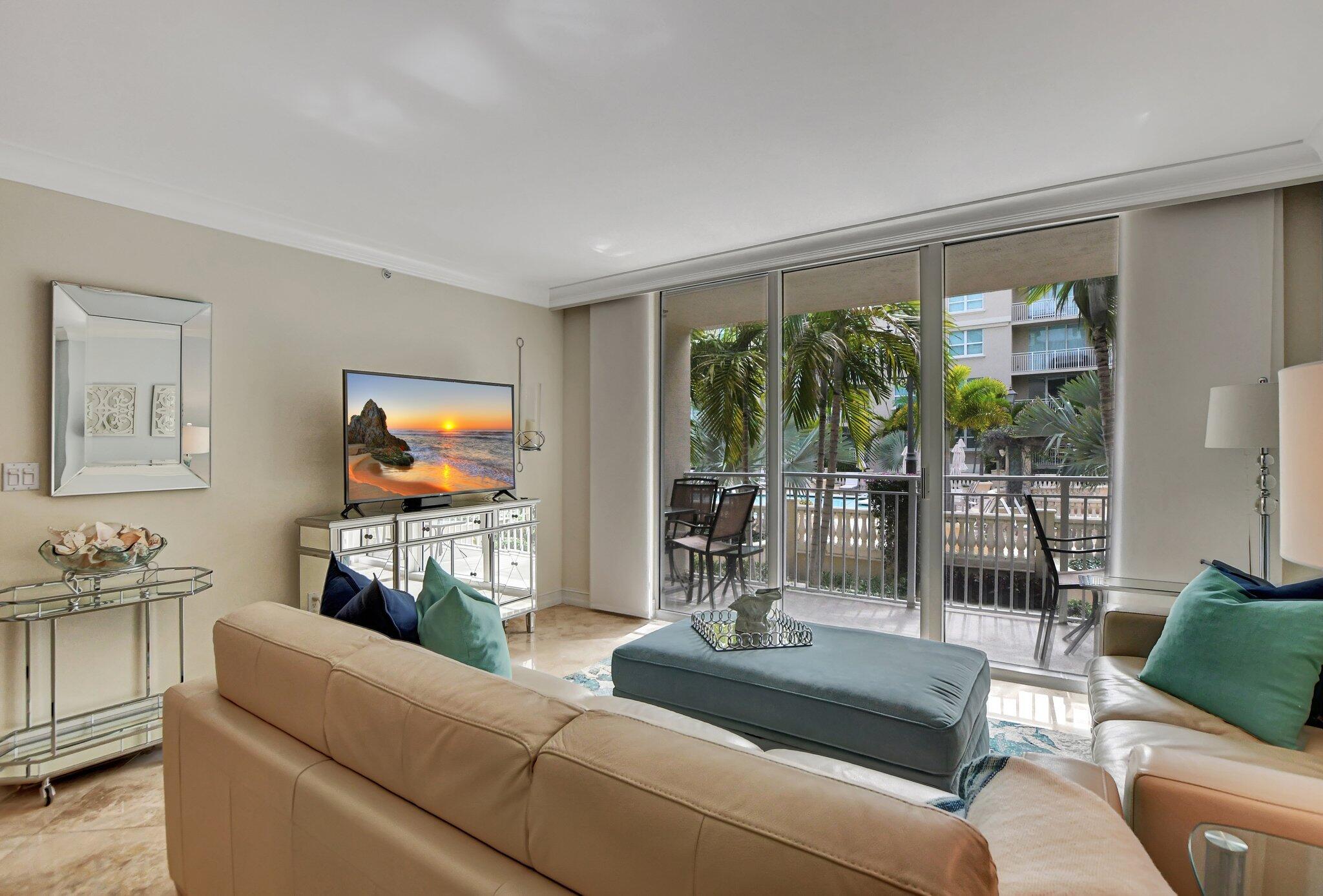 99 Southeast Mizner Boulevard, Unit 738 Boca Raton, FL 33432 - Photo 8 of 36 10-web-or-mls-DSC_0236