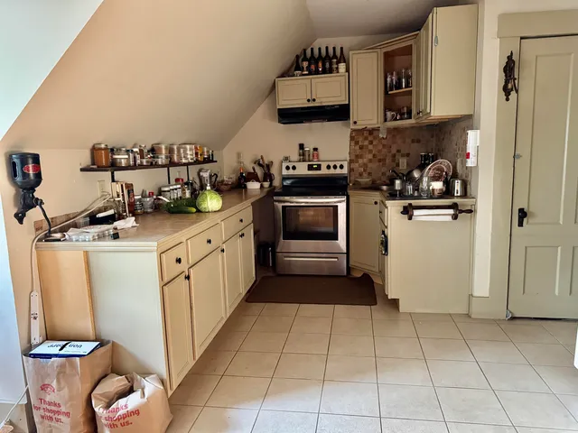 $299,000 | 6 Hooker Avenue, Barre, VT 05641